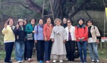 보석사 은행나무 아래서